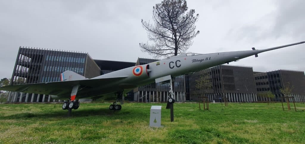 Visite de l'entreprise Dassault et découverte du 13ème RDP, Mérignac et Martignas