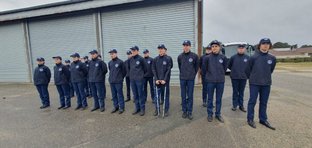 Visite de l'entreprise Dassault et découverte du 13ème RDP, photo 2