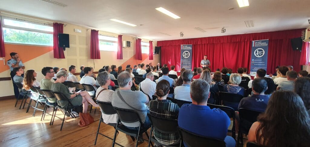 Réunion d'accueil et d'informations, photo 4