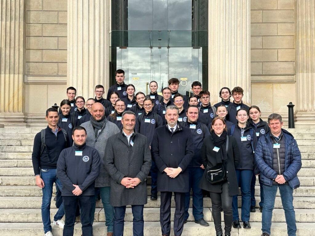 Découverte des institutions : visite du Sénat et de l'Assemblée Nationale, photo 2