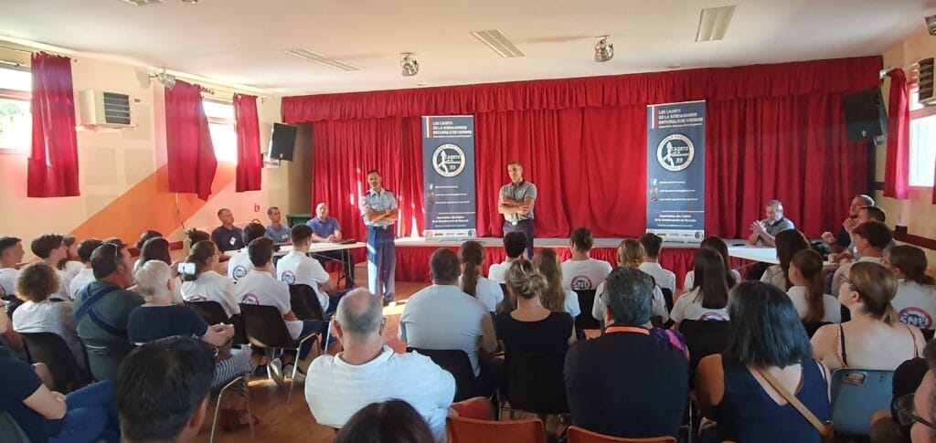 Réunion d'accueil et d'information, photo 2
