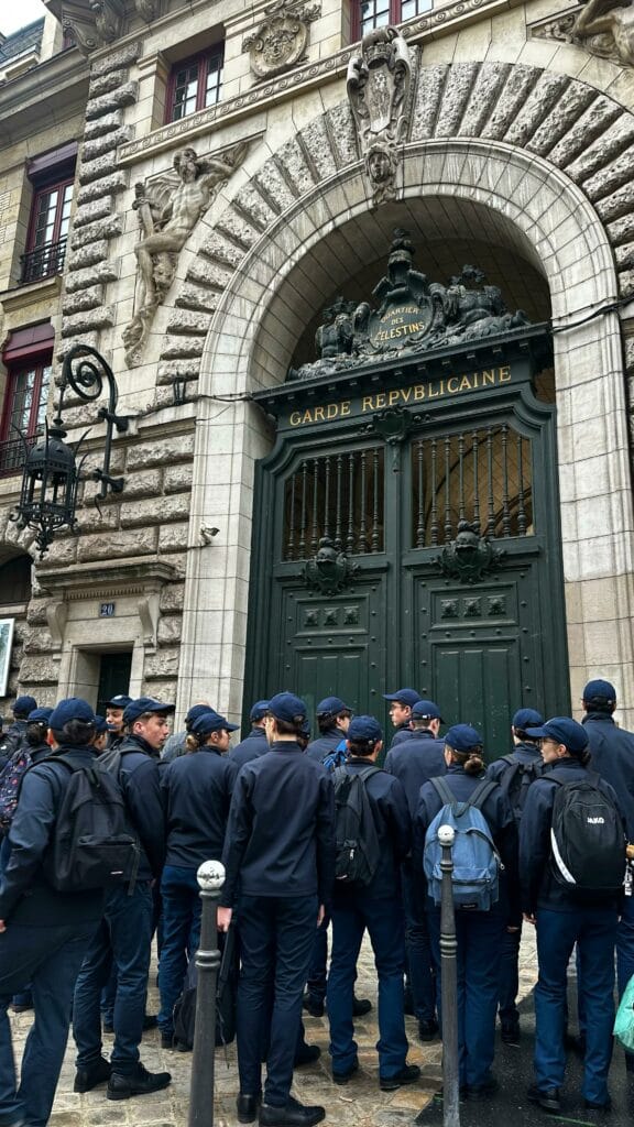 Découverte des institutions à Paris, photo 2