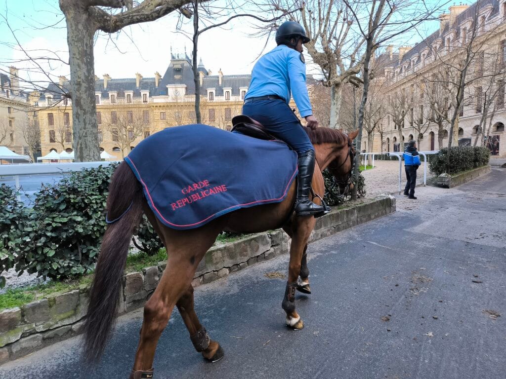 Découverte des institutions, photo 8